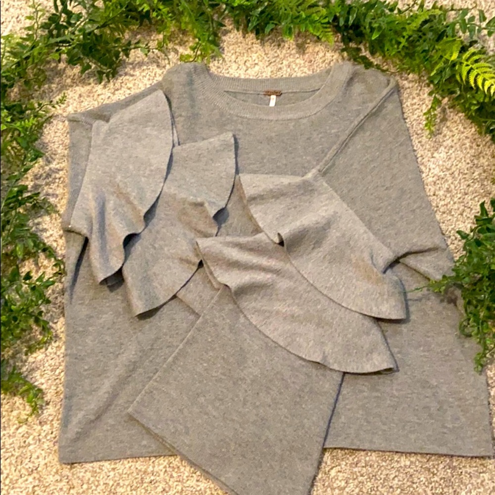 Bell sleeve crop top
